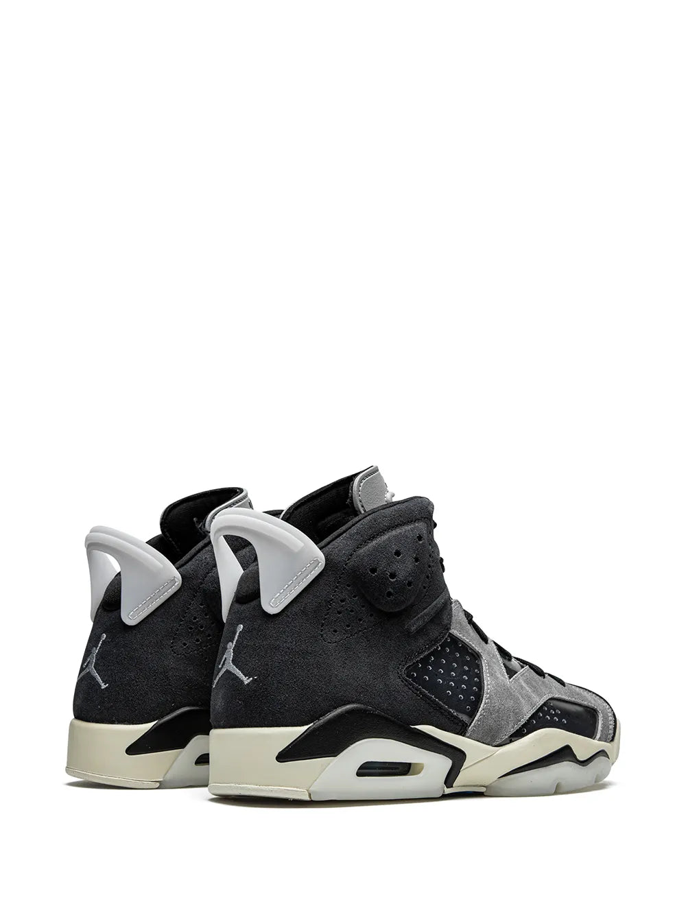 Jordan 6 Retro “Black Light Smoke Grey” (W)