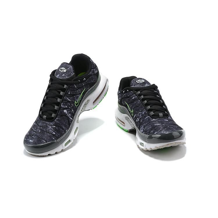 Air Max Plus Essential Vert Cratère