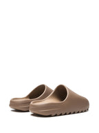 Yeezy Slide “Core”