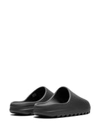 Yeezy Slide “Onyx”