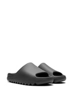Yeezy Slide “Onyx”