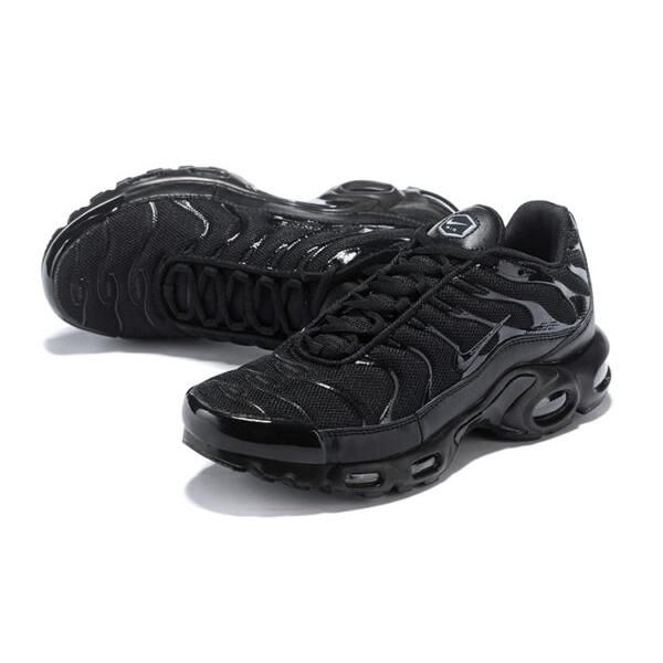 Nike Air Max Plus TN Triple Black