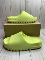 Yeezy Slide “Glow Green”