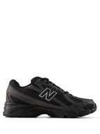 New Balance 740 "Black"