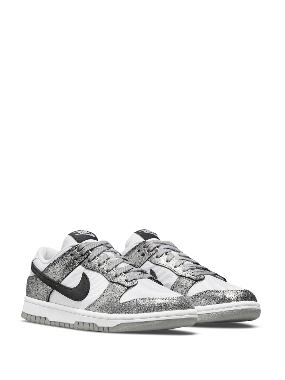 Nike Dunk Low Metallic Silver (W)