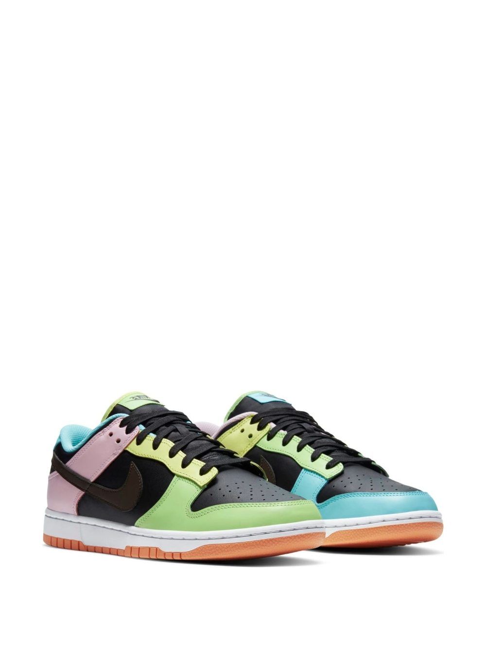 Dunk Low SE « Free.99 Black »