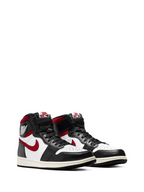 Jordan 1 Retro High OG « Black Gym Red »