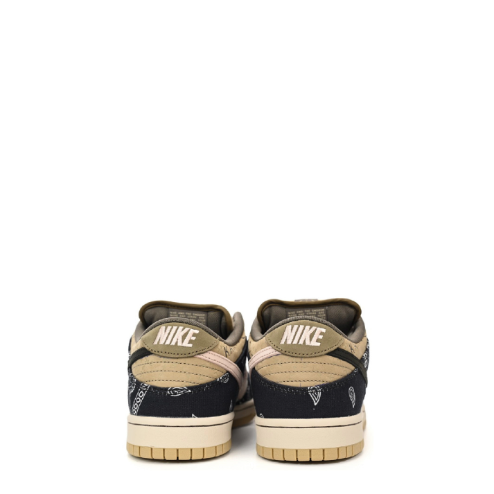 Travis Scott x Nike SB Dunk Low Paisley