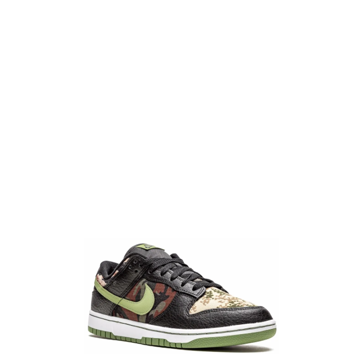 Dunk Low SE "Crazy Camo"