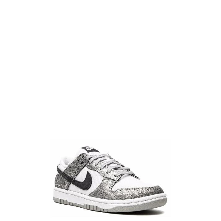 Dunk Low “Shimmer White Metallic Silver” (W)