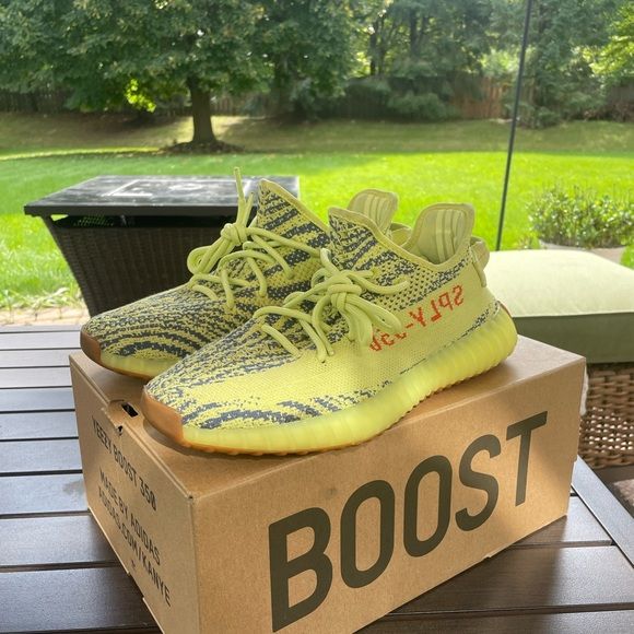 Yeezy Boost 350 V2 "Semi Frozen Yellow"