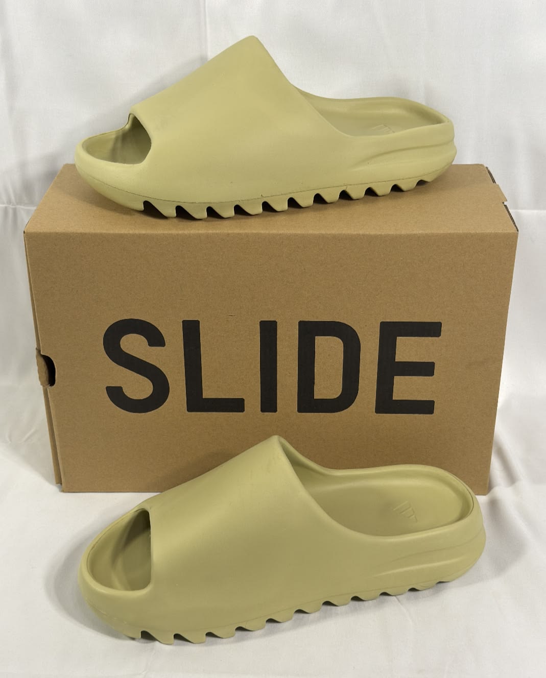 Yeezy Slide “Resin”